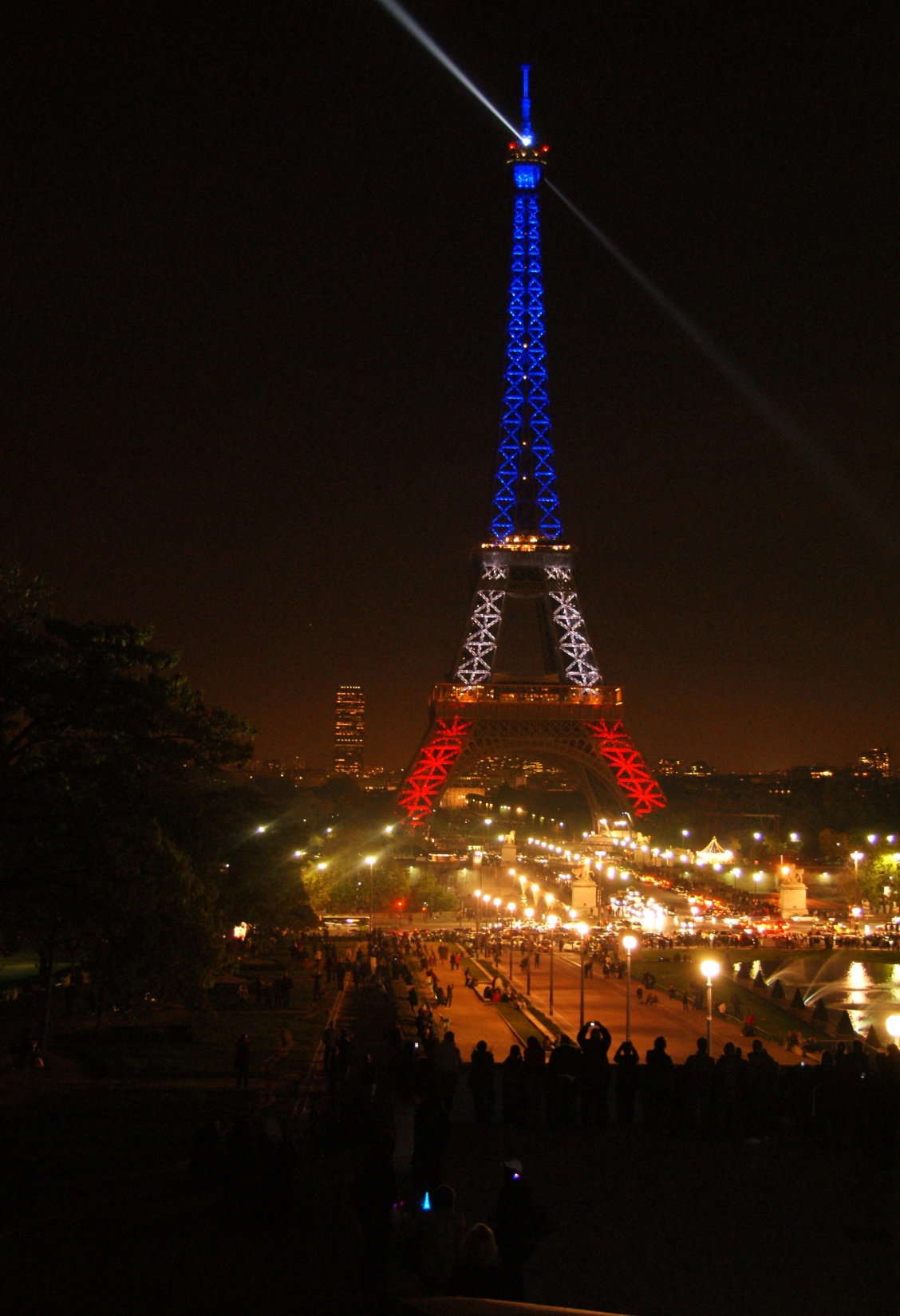 Eiffelovka v národních barvách