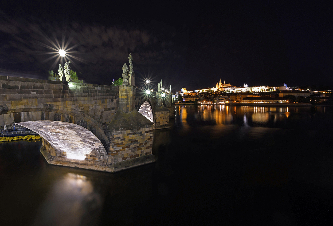 Noc v Praze