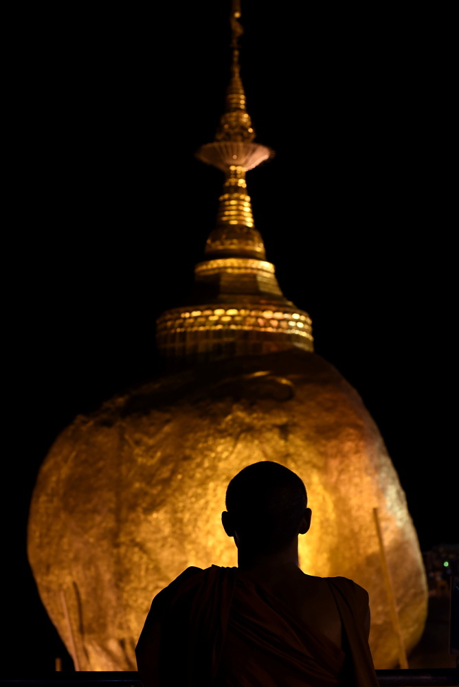 Modlitba, Myanmar