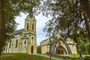 Církevní architektura - Minulosť a prítomnosť