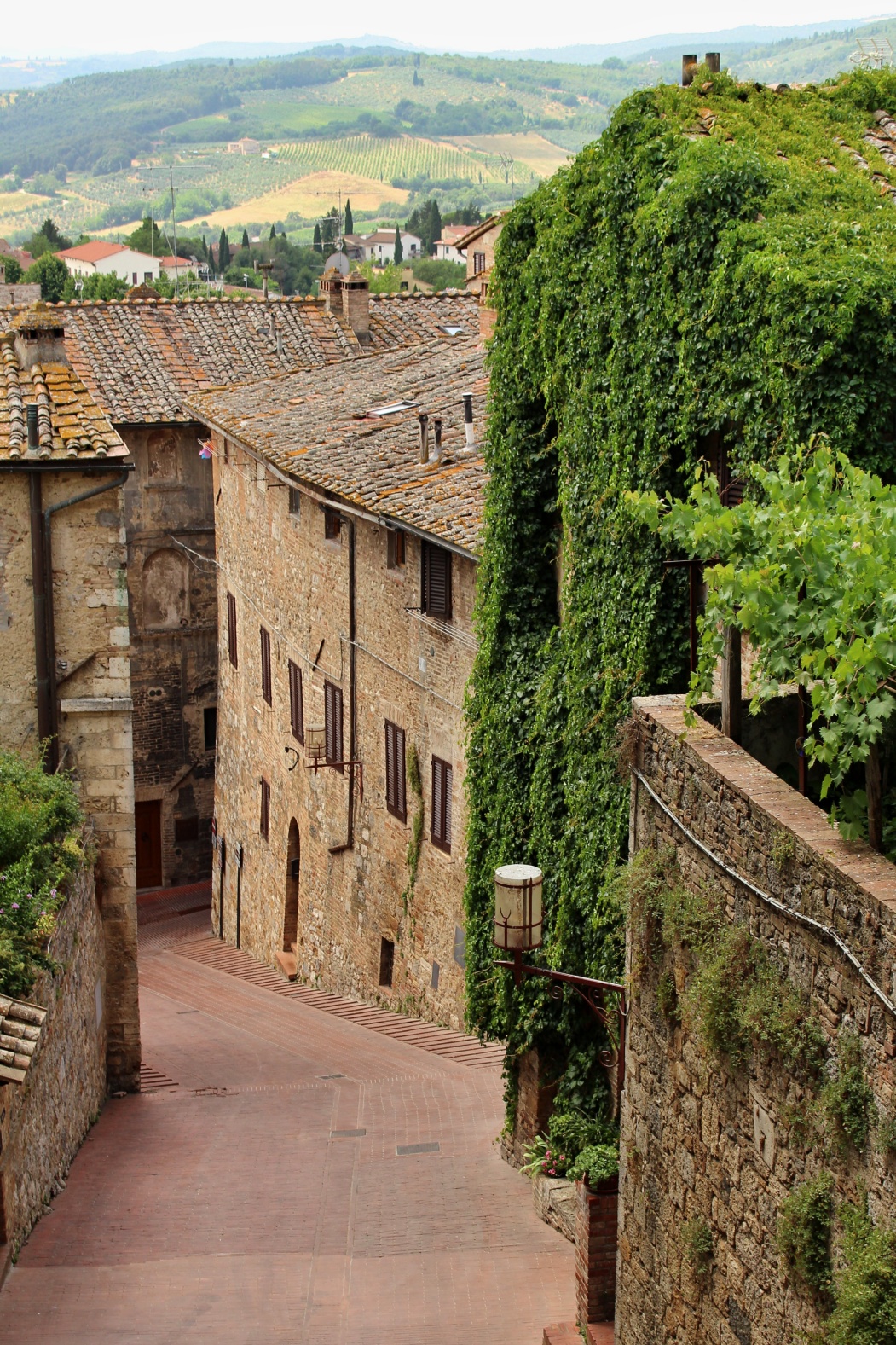 Středověké ulice San Gimignana, Itálie