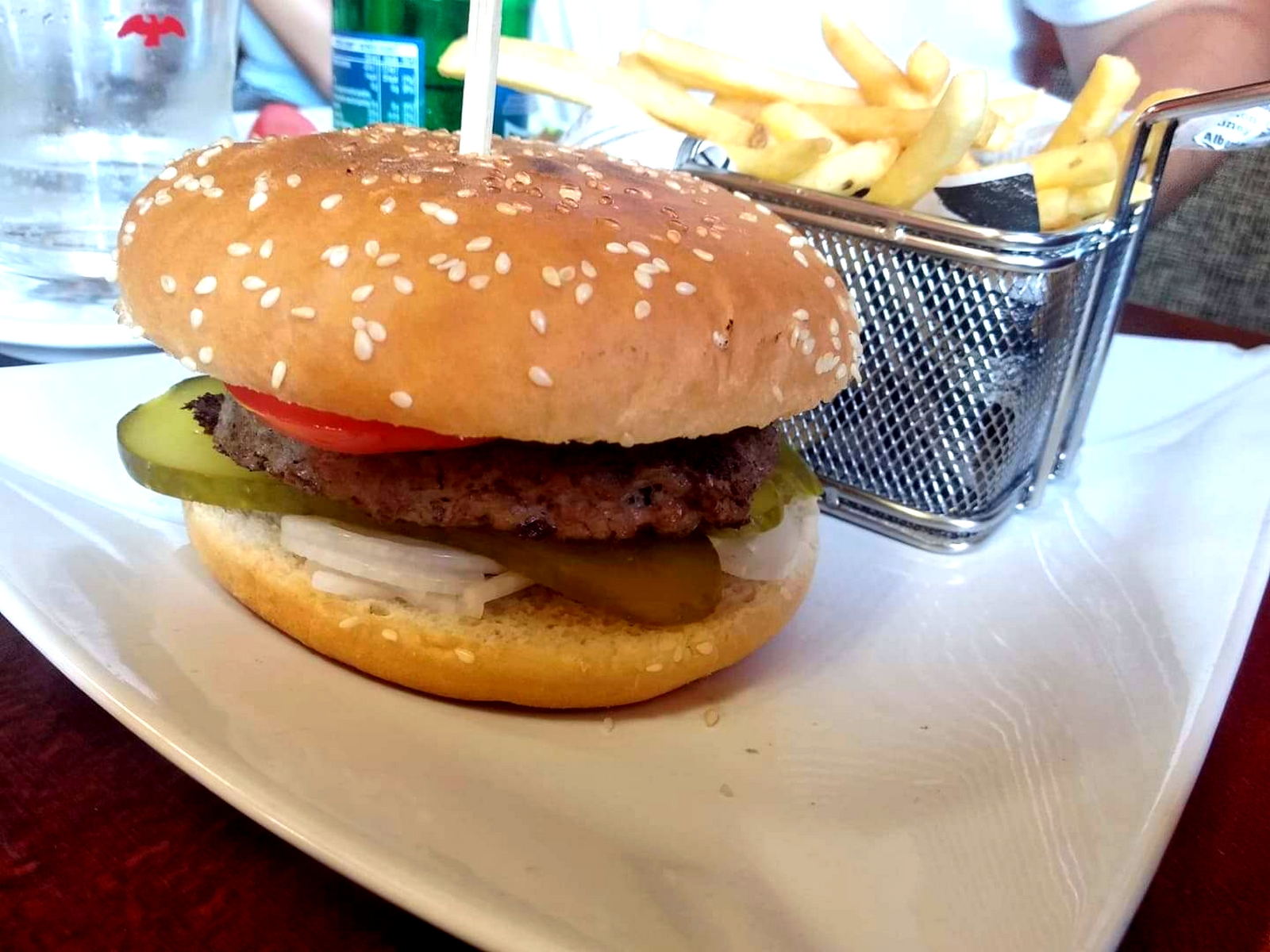 Hamburger s friťáčkem