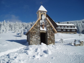 A zima je krásná - Kaplička u Erlebachovi boudy