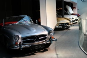 Motorky, auta, stroje - Mercedes Benz 190SL