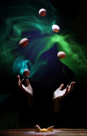 Jídlo  - Žonglování s vajíčky 