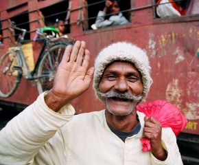 Portrét opravdového člověka - Fotograf roku - kreativita - Srdečný pozdrav, Khadžuri, Nepál