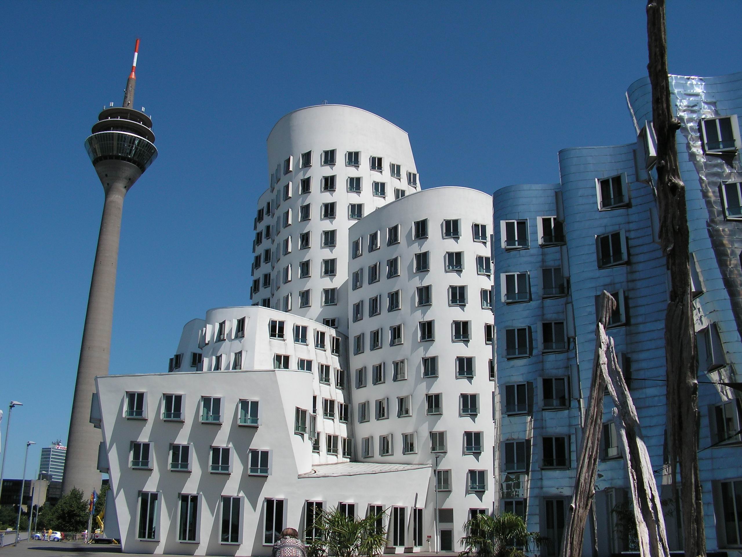 Moderní architektura v Düsseldorfu
