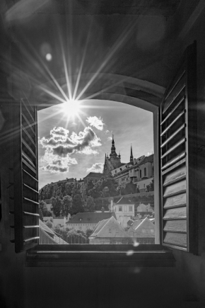 Pohled z okna - Fotograf roku - Kreativita - I.kolo - Z půdy