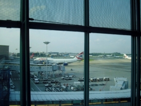 Pohled z okna - letiště