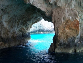 Na cestách i necestách - Modrá jeskyně