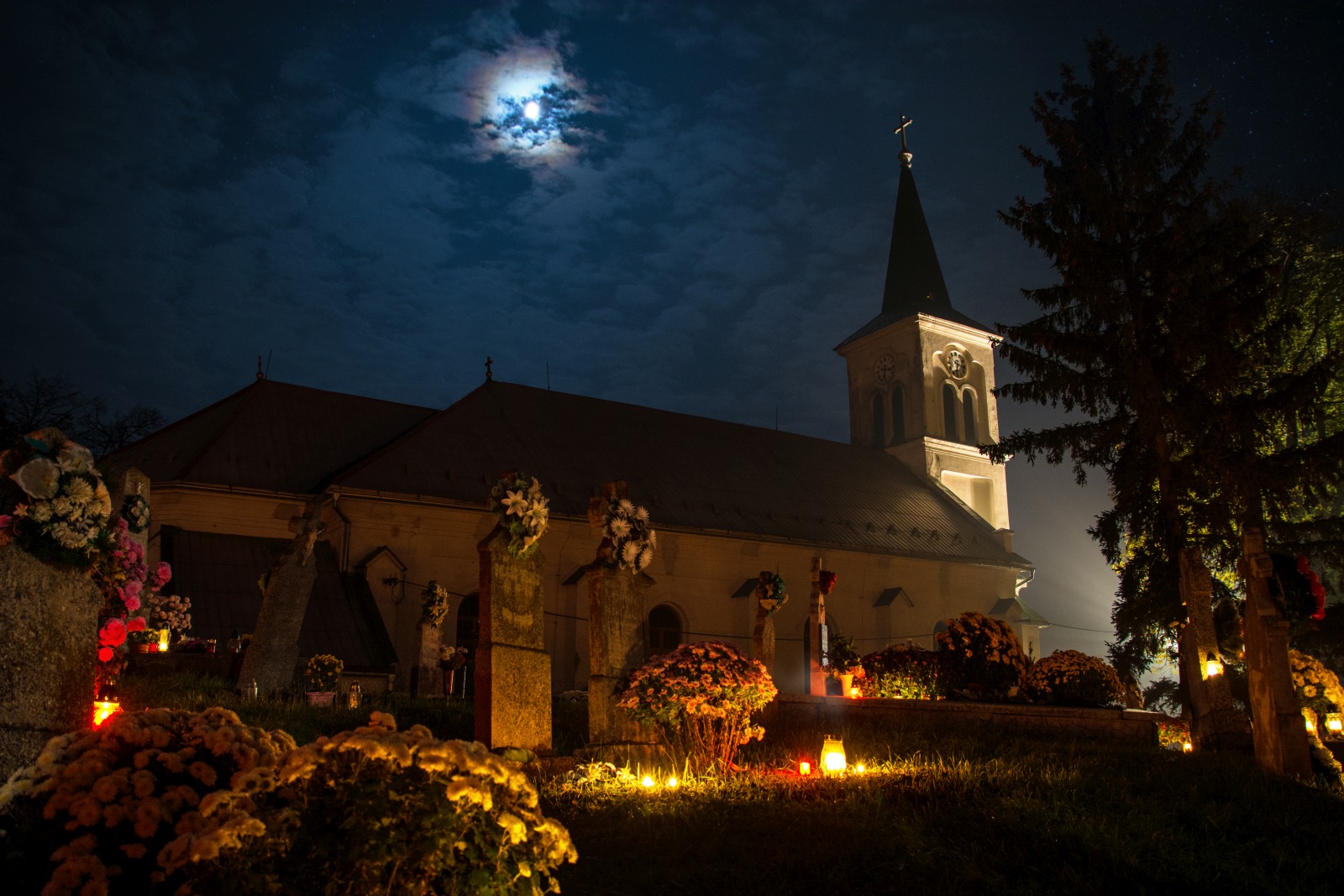 Kostol v noci