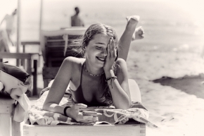 Marcela Fish - Dívka na pláži