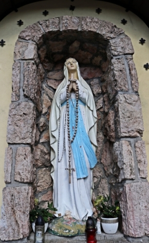 Iva Matulová - socha Panny Marie