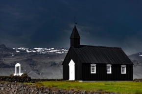 Kaple, kostely, křížové cesty - Budir , Island