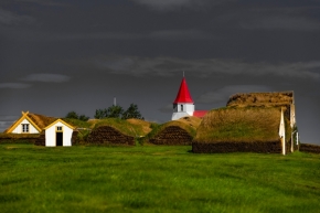 Kaple, kostely, křížové cesty - Toulky Islandem