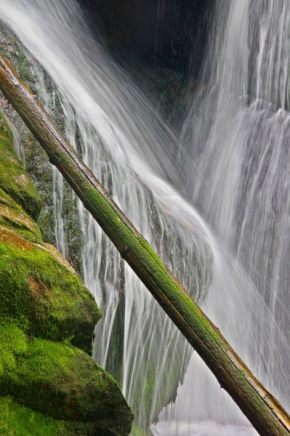 Stromy - Vodopád