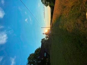 Moje léto 2023 - Upravuj fotografie s XPPen - Sluníčko nás pozoruje