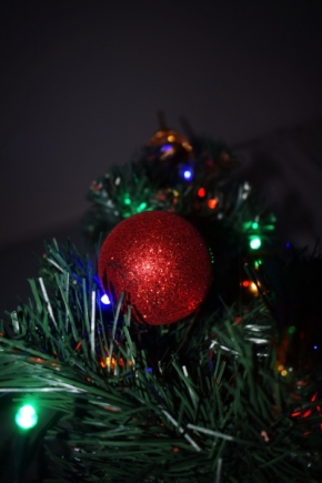 Lukáš Ticháček - vánoční ozdoba na vánočním stromku