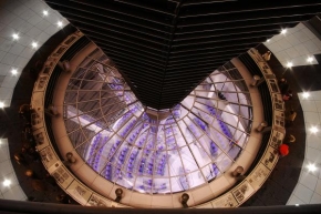 Zapomenutá krása staveb - Nočná prehliadka Berlínskeho parlamentu (Reichstag)