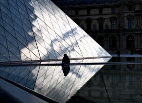 Zapomenutá krása staveb - Pařížská pyramida jinýma očima
