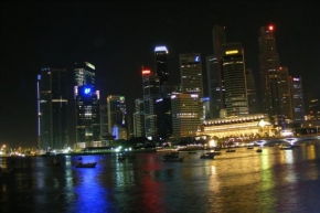 Světlo, stín a barva - Noční singapore