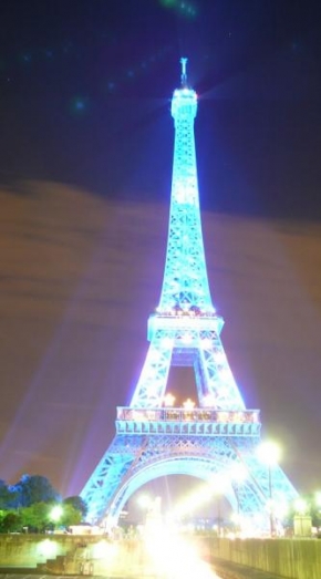 Nina Molnarova - Eiffel tower