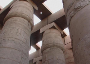 Renata Majerová - Egypt, Karnak, monument sloupoví