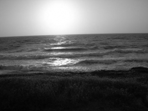 Černobíle… - Západ slunce nad mořem
