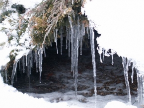 Kouzlení zimy - Jeskyňka
