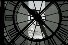 Černobíle… - 13:35 v Paříži