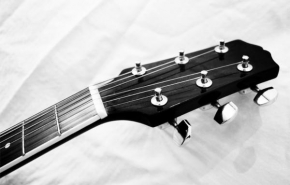 Černobíle… - Gitara