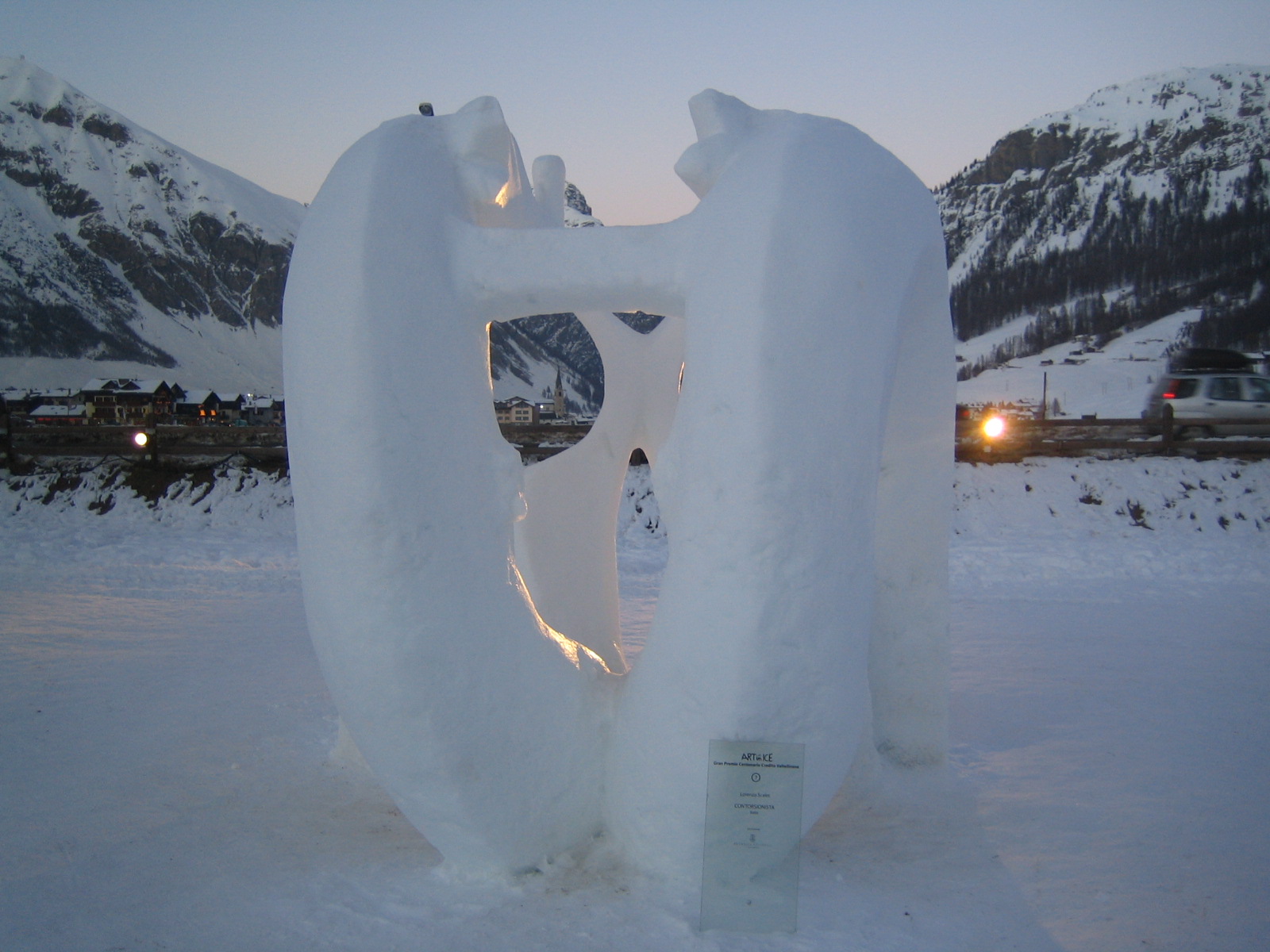 Ledová socha