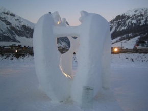 Po setmění - Ledová socha