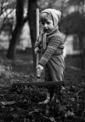 Portréty dětí - Fotograf roku - kreativita - Co se v dětství...
