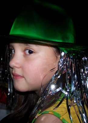 Portréty dětí - Zelený klobúčik