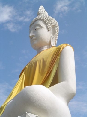 Detail v architektuře - Monumentální Budha