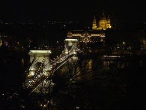 Večer a noc ve fotografii - Noční světla Budapešti
