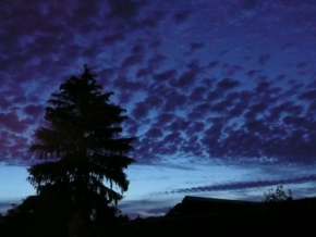 Po setmění - Nebeská modř