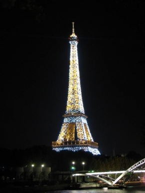 Po setmění - Eiffel tower