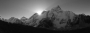 Lucie Novakova - Mount Everest - vychod slunce
