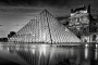 Pyramida Louvre, Paris