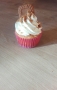 Lotus cupcake